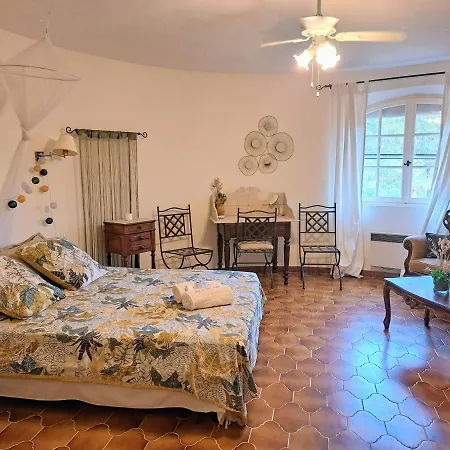 Provencale Avec Piscine Au Calme Semesterbostad *
